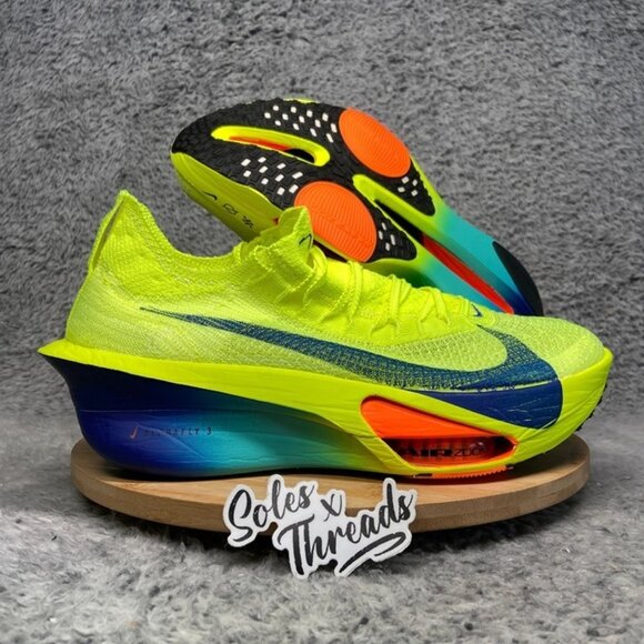 Nike Air Zoom AlphaFly NEXT% 3 'Fast Pack' Size 10 Men Volt FD8311-700 - Picture 1 of 7